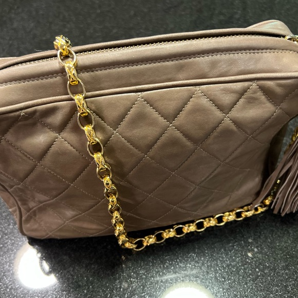 CHANEL 
Vintage Bijoux Chain Camera Bag - Picture 8 of 11